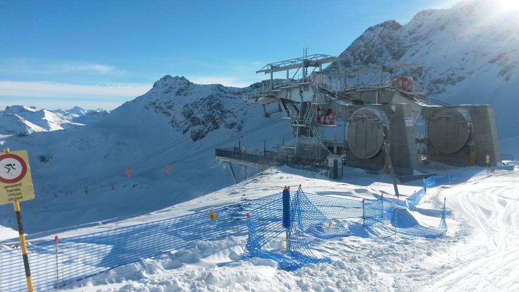 Hotel Staetzerhorn Parpan Exterior foto