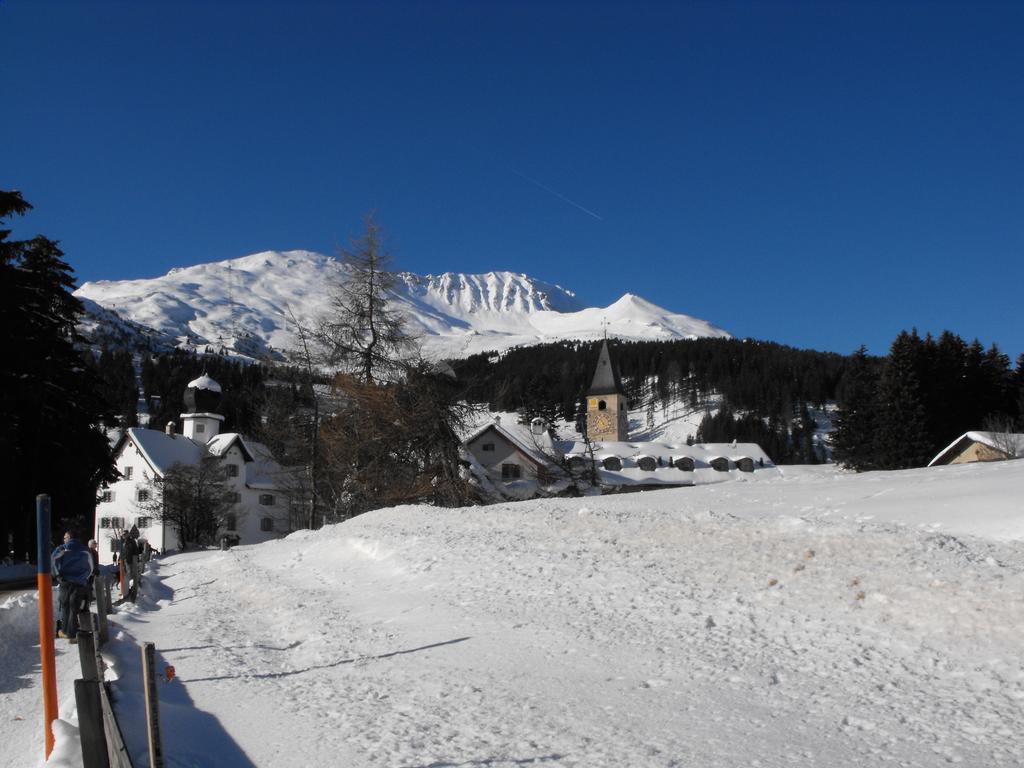 Hotel Staetzerhorn Parpan Exterior foto